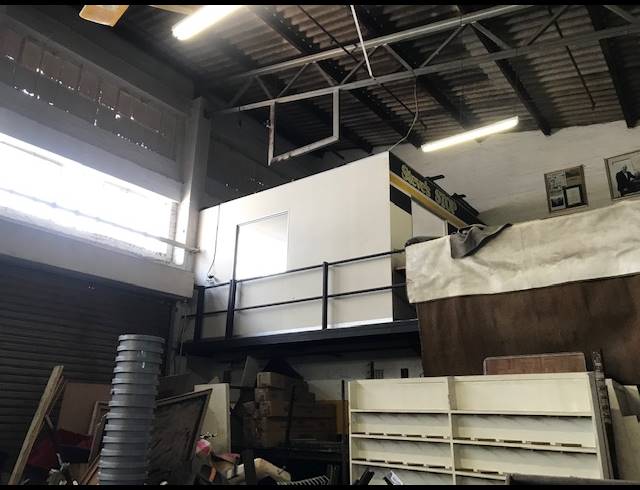 892M² WAREHOUSE TO LET IN DURBAN CENTRAL